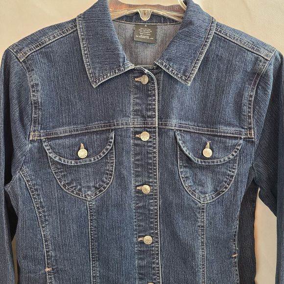 French Cuff Women's (M) Blue Denim Trucker Style Jean Jacket - Picture 2 of 9